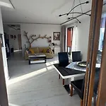 アパート Wake Up To Stunning Baltic Sea Views From Your Private 30m Terrace, Just A 10 Minute Walk From Old Town グダニスク